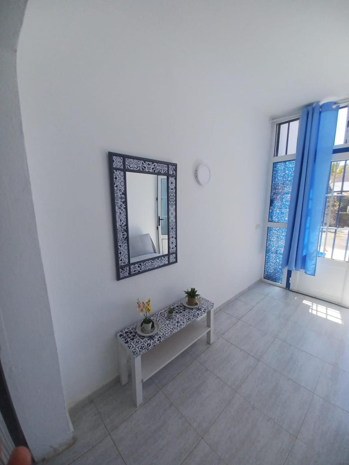 Relax Playa Blanca Apartment Exterior photo